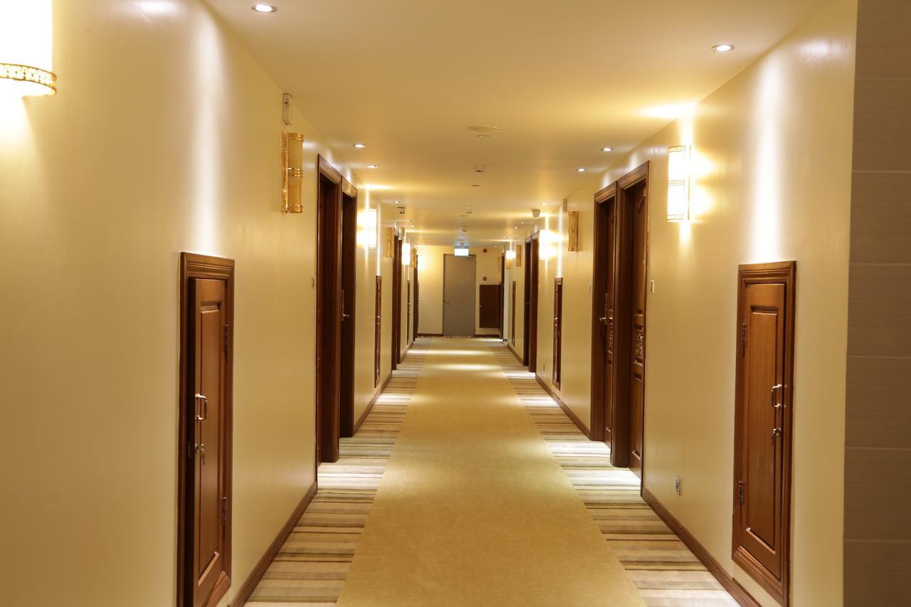 Pacific Hotel Yangon Exteriör bild
