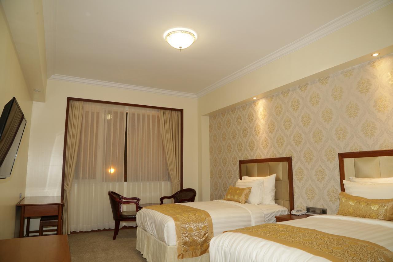 Pacific Hotel Yangon Exteriör bild